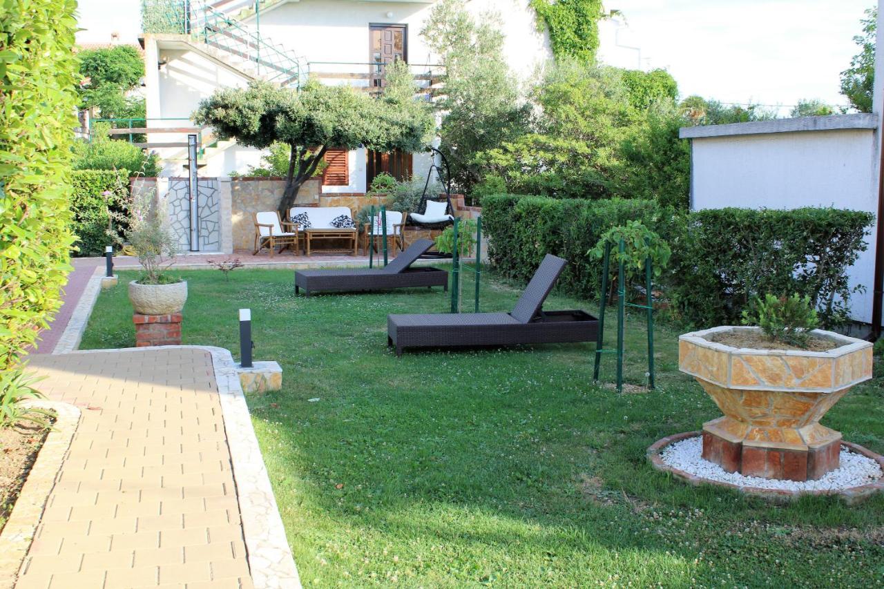 Apartmani B&S Barbat na Rabu Kültér fotó