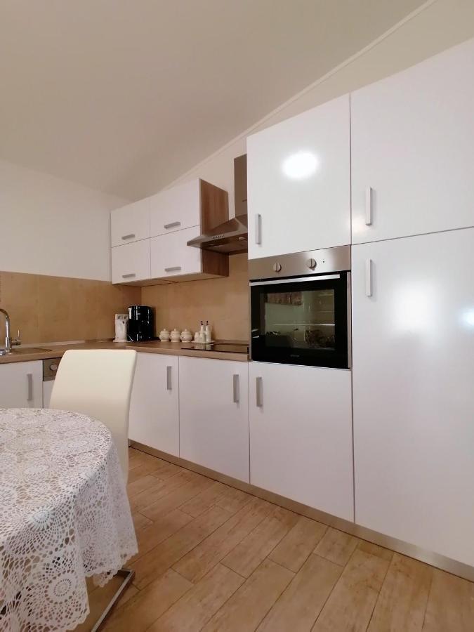 Apartmani B&S Barbat na Rabu Kültér fotó