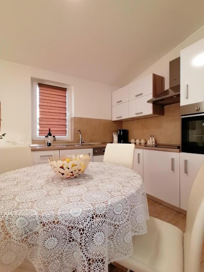 Apartmani B&S Barbat na Rabu Kültér fotó