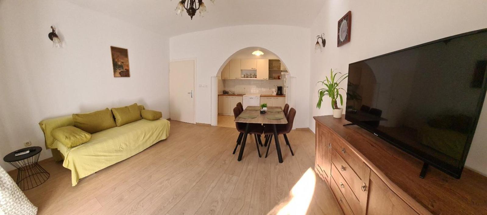 Apartmani B&S Barbat na Rabu Kültér fotó